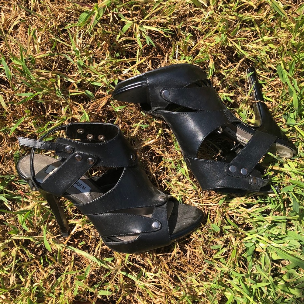 Black Steve Madden heels
